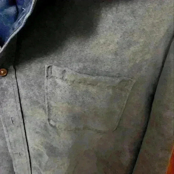 Van Heusen Mens 100 percent polyester Button Down long sleeve shirt - Picture 3 of 6